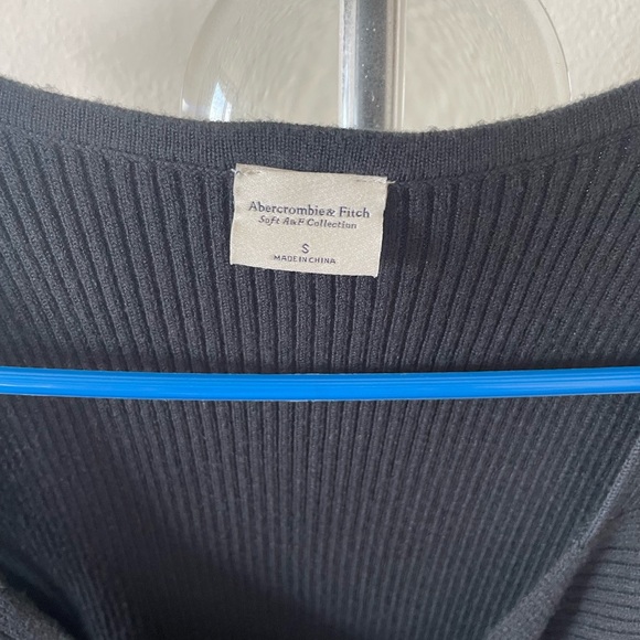 ABERCROMBIE BLACK LUXE LOFT WRAP TOP--SWEATER TANK--CROPPED--SIZE SMALL--EUC - Picture 5 of 5